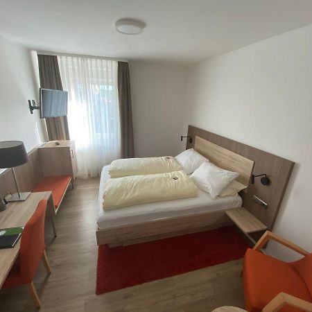 Hotel Am Schloss Darmstaedter Hof Бад-Хомбург-фор-дер-Хёэ Экстерьер фото