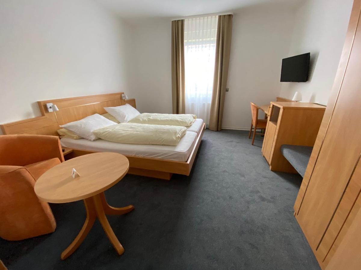 Hotel Am Schloss Darmstaedter Hof Бад-Хомбург-фор-дер-Хёэ Экстерьер фото