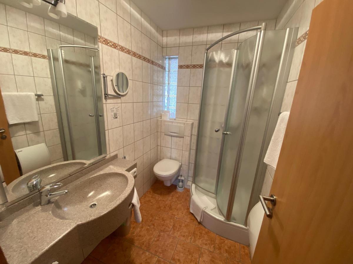 Hotel Am Schloss Darmstaedter Hof Бад-Хомбург-фор-дер-Хёэ Экстерьер фото