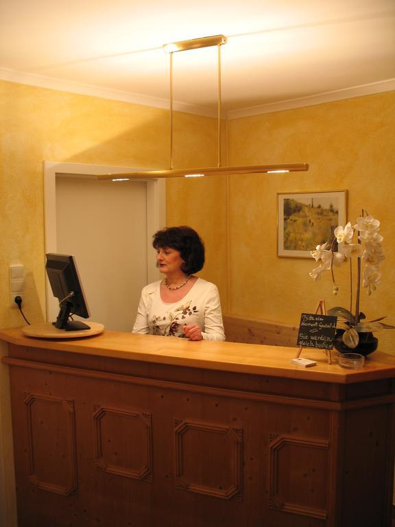 Hotel Am Schloss Darmstaedter Hof Бад-Хомбург-фор-дер-Хёэ Экстерьер фото